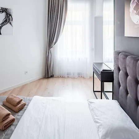 Apartment Pid Dubom Lviv Exterior photo